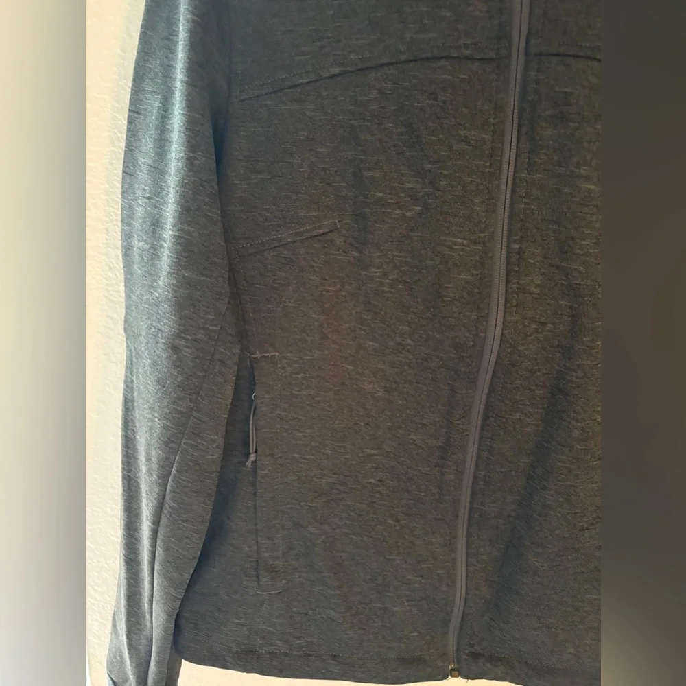 The North Face Dark Gray Jacket - Picture 3 of 6